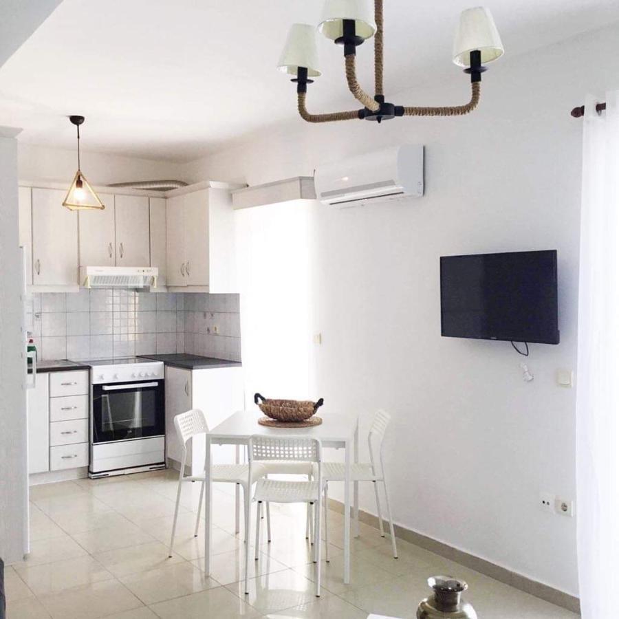 Aqualia Apartment 1 Karpathos Exteriör bild
